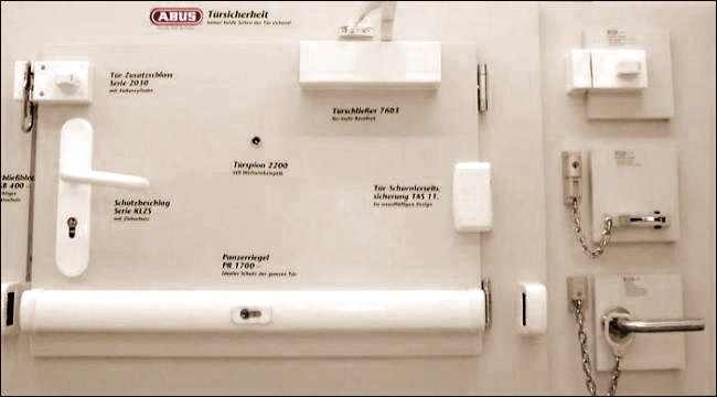 Foto: Produkte ABUS Türschloss Technik